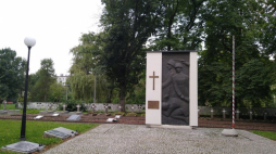 Obelisk upamiętniający 18 żołnierzy Wojska Polskiego, którzy polegli między 1 i 3 września 1939 r. m.in. broniąc fortów w Węgierskiej Górce na Żywiecczyźnie przed Niemcami. Źródło: IPN oddział Katowice