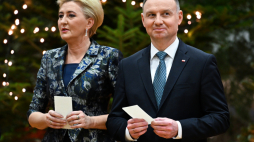 Prezydent Andrzej Duda oraz pierwsza dama Agata Kornhauser-Duda. Fot. PAP/D. Delmanowicz