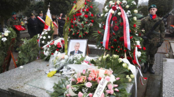 Uroczystości pogrzebowe byłego prezesa Związku Sybiraków Tadeusza Chwiedzia na cmentarzu miejskim w Białymstoku. Fot. PAP/A. Reszko
