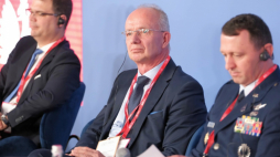 Wiceprezes IPN Krzysztof Szwagrzyk podczas panelu "Poszukiwania i identyfikacja ofiar wojen i represji — misja i powinność" w ramach Kongresu Pamięci Narodowej. Fot. PAP/M. Marek