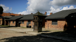 Dawny hitlerowski obóz koncentracyjny Auschwitz-Birkenau, fot. PAP/Z. Meissner