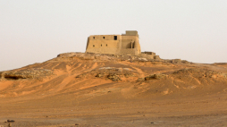 Ruiny Starej Dongoli w Sudanie. Źródło: Wikipedia.