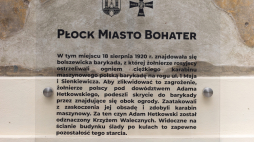 Tablica poświęcona obronie Płocka w czasie wojny polsko-bolszewickiej, fot. PAP/Sz. Łabiński