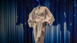 Wystawa „Kimono jako doświadczenie. Język sztuki Joanny Hawrot” w Muzeum Narodowym we Wrocławiu. Fot. PAP/M. Kulczyński