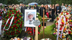 Uroczystości pogrzebowe Jana Szurmieja na Cmentarzu Wojskowym na Powązkach w Warszawie. PAP/Albert Zawada