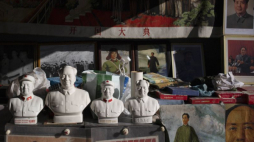 Gadżety z Mao w Pekinie. Fot. PAP/EPA
