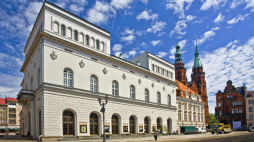 Teatr im. Heleny Modrzejewskiej w Legnicy, fot. PAP/J. Ochoński