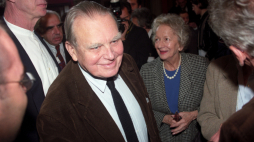 Czesław Miłosz i Wisława Szymborska w Krakowie w 1997 r., fot. PAP/J. Bednarczyk