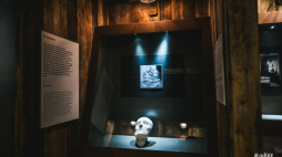 Nowy eksponat poświęcony o. Maksymilianowi Kolbe na wystawie w Muzeum II wojny światowej w Gdańsku, fot. Muzeum II wojny światowej/A. Stawrosiejko