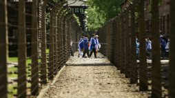 Teren byłego niemieckiego obozu koncentracyjnego Auschwitz w Oświęcimiu. Fot. PAP/J. Praszkiewicz