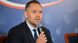 Prezes IPN Karol Nawrocki podczas XXXIII Forum Ekonomicznego w Karpaczu, Fot. PAP/M. Kulczyński
