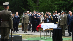Uroczystości pogrzebowe gen. dyw. Kazimierza Kruszewskiego – dowódcy Korpusu Ochrony Pogranicza, sprawowanej na Powązkach Wojskowych w Warszawie, 12 bm. Prochy generała sprowadzono do Polski na początku września br. Uroczystość była częścią obchodów 100-lecia powołania Korpusu Ochrony Pogranicza. Fot. PAP/P. Nowak