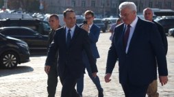 Ministrowie spraw zagranicznych Polski i Ukrainy: Radosław Sikorski oraz Andrij Sybiha, fot. PAP/V.Kovalchuk