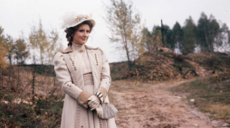 Realizacja filmu "Noce i dnie": odtwórczyni głównej roli Jadwiga Barańska. 1974 r. Fot. PAP/I. Radkiewicz