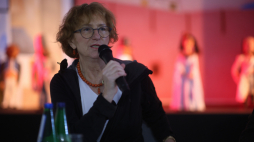 Dyrektor Bunkra Sztuki i Muzeum Sztuki Współczesnej MOCAK Maria Anna Potocka na konferencji prasowej towarzyszącej otwarciu po remoncie Galerii Sztuki Współczesnej Bunkier Sztuki w Krakowie. Fot. PAP/Ł. Gągulski