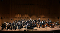 Muzycy Polskiej Orkiestry Sinfonia Iuventus im. Jerzego Semkowa podczas koncertu w Audytorium Muzeum Historii Polski. Fot. PAP/R. Pietruszka