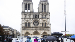 Katedra Notre Dame w Paryżu. PAP/EPA/Teresa Suarez