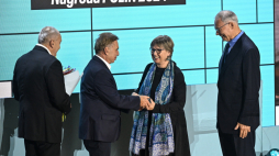 Ewa Teleżyńska-Sawicka i Paweł Sawicki zostali laureatami nagrody POLIN 2024, fot. PAP/R. Pietruszka