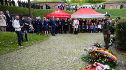 Apel pamięci w 85. rocznicę uruchomienia w Forcie VII pierwszego niemieckiego obozu koncentracyjnego na terenie okupowanej Polski. Poznań, 10.10.2024. Fot. PAP/J. Kaczmarczyk