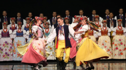 Zespół Pieśni i Tańca "Śląsk". Fot. PAP/T. Gzell