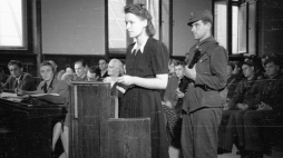 Barbara Sadowska jako oskarżona w procesie członków WiN (1947 r.), fot. PAP/CAF
