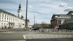 Warszawa, Plac Teatralny, fot. PAP/A. Lange