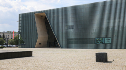 Budynek Muzeum Historii Żydów Polskich POLIN w Warszawie, fot. PAP/A. Zawada