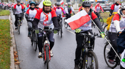 Rajd rowerowy w Szczecinie z okazji Narodowego Święta Niepodległości, fot PAP/J. Muszyński