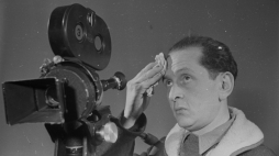 Władysław Forbert, jeden z pierwszych operatorów Polskiej Kroniki Filmowej, fot. PAP/CAF/J. Baranowski