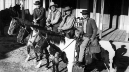 Pernell Roberts, Dan Blocker, Lorne Greene and Michael Landon (1961). Źródło: en.wikipedia