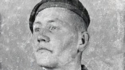 Kazimierz Piechowski, więzień nr 918 niemieckiego obozu koncentracyjnego Auschwitz. Źródło: Wikipedia 