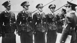Referat policji kobiecej Centrali Służby Śledczej w Warszawie. Odprawa policjantek, 1939 r. /NAC