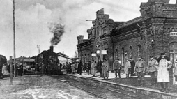 Dworzec w Suwałkach w 1917 r. Fot. pl.wikipedia.org