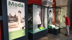 Wystawa czasowa pt. "Moda. Historia osobista. Profesor Irena Huml (1928-2015)" prezentowana w Muzeum Narodowym we Wrocławiu, fot. PAP/Maciej Kulczyński