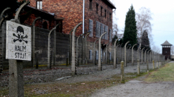Dawny niemiecki obóz koncentracyjny KL Auschwitz, fot. PAP/Andrzej Grygiel