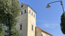 Kościół ewangelicki w Giżycku. Fot. Lesnydzban, CC BY-SA 4.0 <https://creativecommons.org/licenses/by-sa/4.0>, via Wikimedia Commons