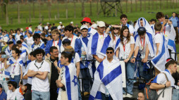 Uroczystości w ramach Marszu Żywych na terenie byłego niemieckiego obozu koncentracyjnego Auschwitz w Brzezince, upamiętniającego ofiary Holokaustu, 2024 r. PAP/Jarek Praszkiewicz