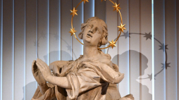 XVII-wieczna rzeźba pochodząca z najstarszej kolumny maryjnej w mieście w siedzibie Muzeum Narodowego we Wrocławiu. PAP/Maciej Kulczyński