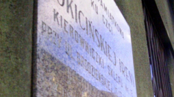 Tablica upamiętniająca Irenę Rokicińską, fot. Paweł Tomczyk
