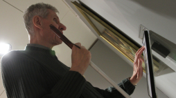 Wernisaż wystawy w ramach projektu edukacyjnego "5 zmysłów. Audiodeskrypcja" w Muzeum Narodowym w Poznaniu, 2011 r. PAP/Adam Ciereszko