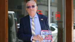 Historyk prof. Wojciech Roszkowski, autor podręcznika "Historia i teraźniejszość". Fot. PAP/Leszek Szymański
