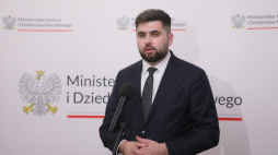 Prezydent Chełma Jakub Banaszek podczas uroczystego  podpisania listu intencyjnego ws. współprowadzenia Muzeum Pamięci Ofiar Rzezi Wołyńskiej oraz Centrum Prawdy i Pojednania w Chełmie w MKiDN w Warszawie, Warszawa, 10.10.2023 r. Fot. PAP/Paweł Supernak