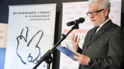 Jeden z założycieli Ruchu Wolność i Pokój Jacek Czaputowicz przemawia podczas konferencji z okazji 40. rocznicy powstania Ruchu Wolność i Pokój. Fot. PAP/Rafał Guz