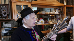 Założyciel Muzeum Chleba w Radzionkowie Piotr Mankiewicz (w 2020 r.). Fot. PAP/Andrzej Grygiel