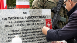 IPN oznaczył znakiem pamięci „Tobie Polsko” grób Tadeusza Puszczyńskiego. Fot. Krzysztof Łojko/IPN