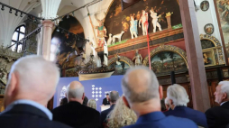 Rekonstrukcja grupy rzeźbiarskiej „Kąpiel Diany” oznacza zakończenie przywracania wystroju Wielkiej Hali Dworu Artusa. Fot. Dominik Paszliński/gdansk.pl