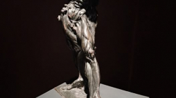 Rzeźba Stanisława Szukalskiego „Orator” (Mówca), brąz, 1913 (w kolekcji Muzeum Górnośląskiego w Bytomiu). Fot. Facebook/Galeria Gardzienice 