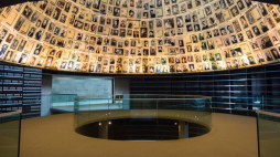 Yad Vashem - Instytut Pamięci Męczenników i Bohaterów Holocaustu w Jerozolimie. Fot. PAP/Adam Guz