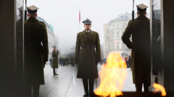 Uroczystości przy Grobie Nieznanego Żołnierza na pl. Piłsudskiego w Warszawie. Fot. PAP/Leszek Szymański