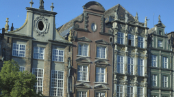 Złota Kamienica - druga od prawej. Fot. PAP/Jan Morek